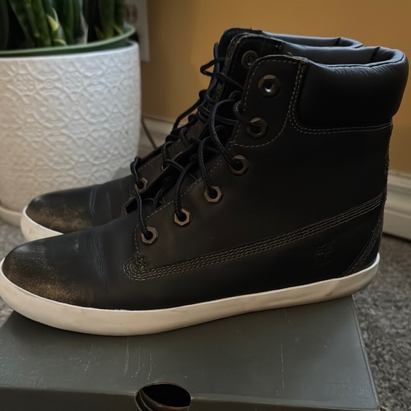 Timberland Women’s Black Leather lace up Boots - Picture 2 of 10